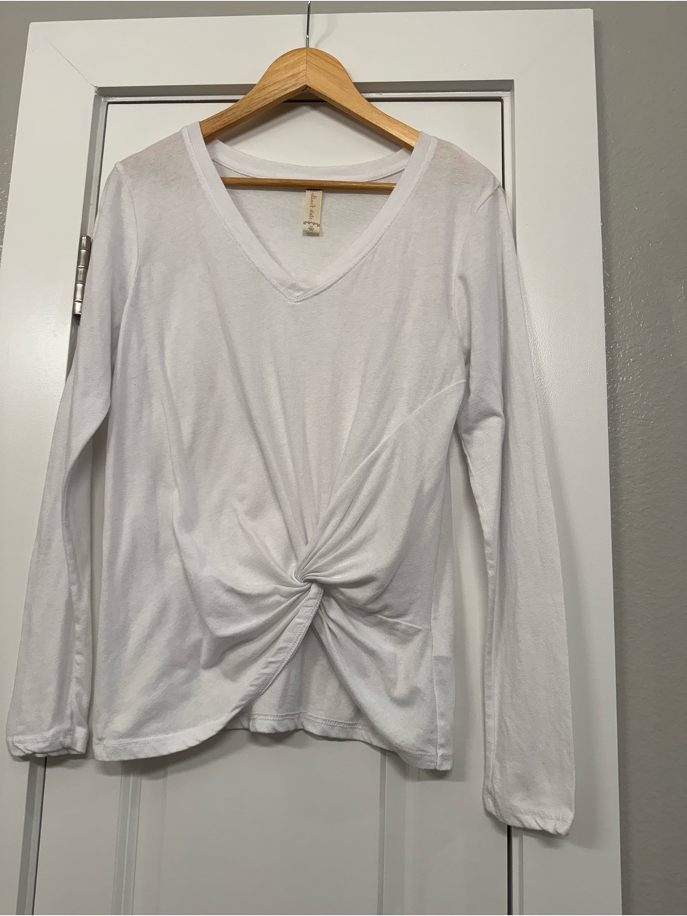Altar'd State White V-Neck Long Sleeve Twist Front Top